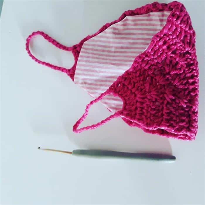 mascara de croche rosa pink