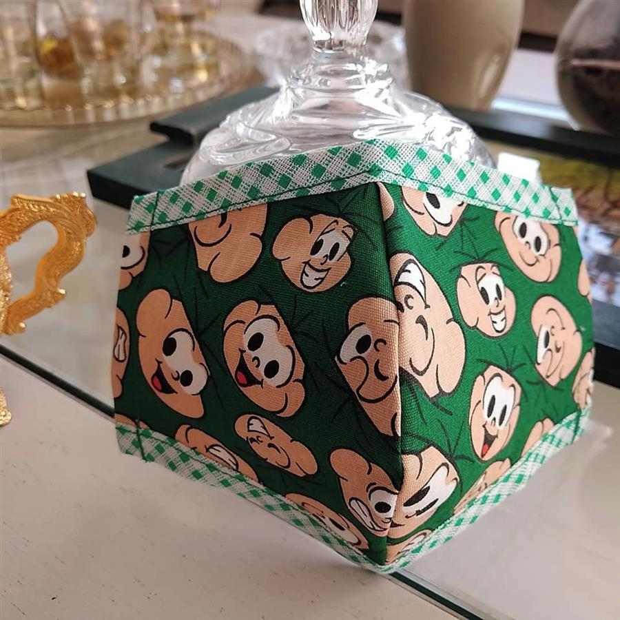 mascara de tecido infantil