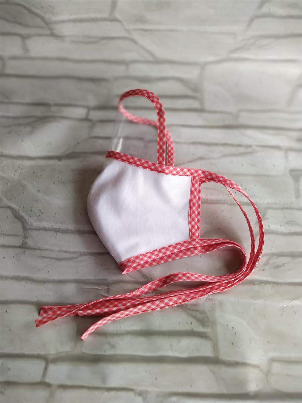 mascara infantil com viseira acoplada