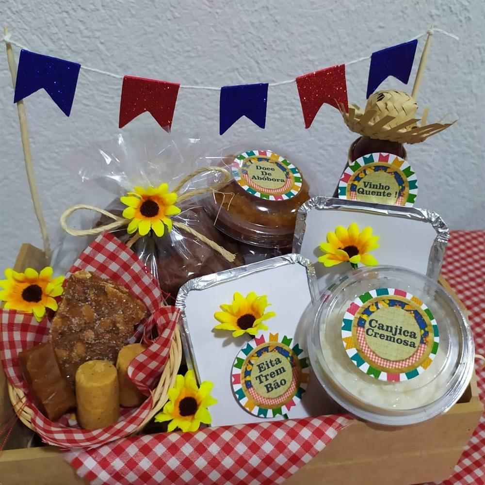 caixa com doces no pote