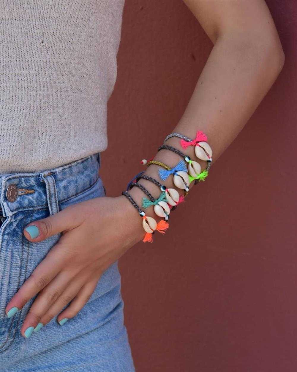 pulseira artesanal de amarrar