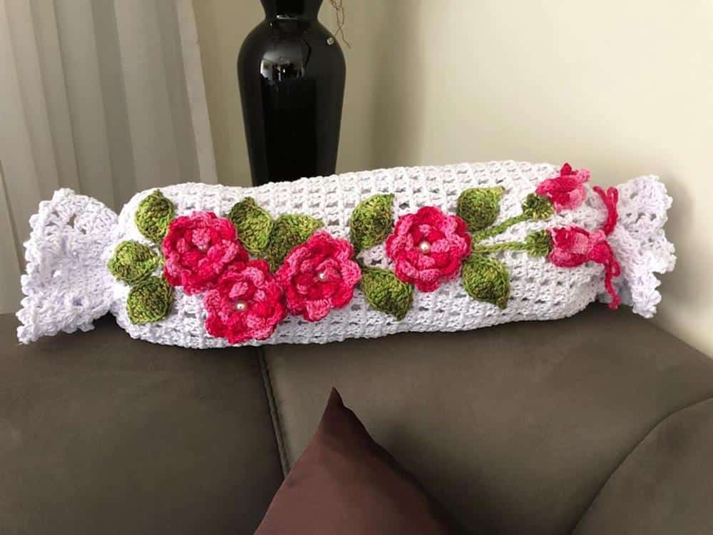 branco com varias flores