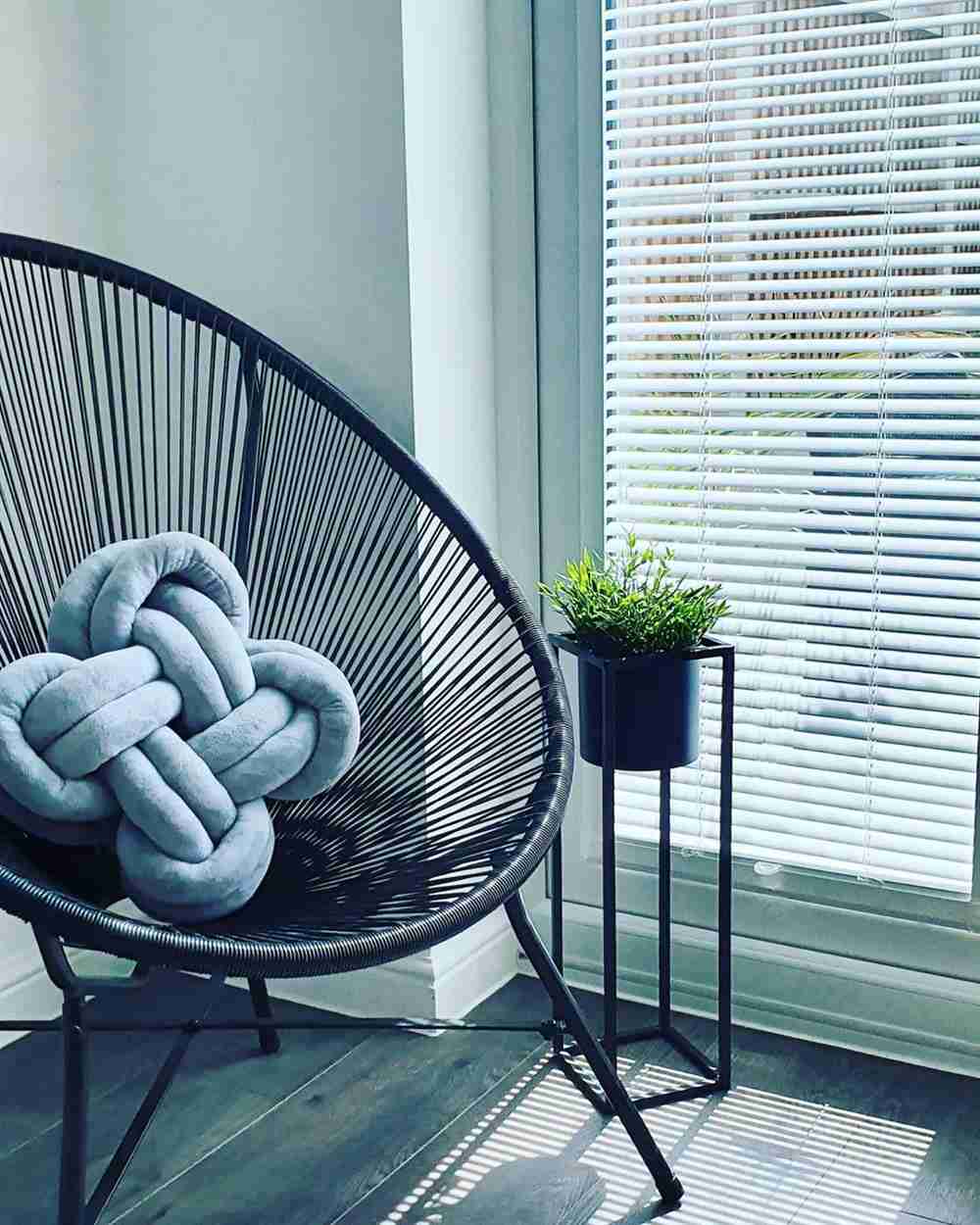 decoração clean com almofadas
