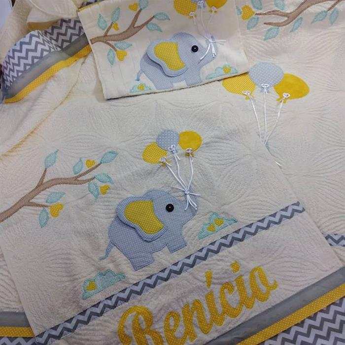 toalhas bordadas de bebe