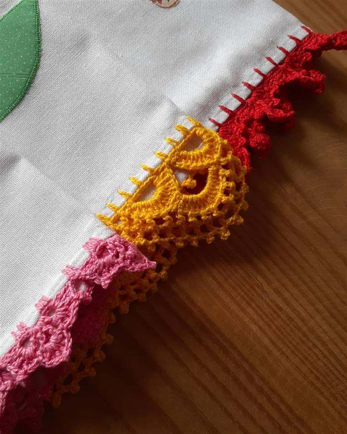 Joguinhos de croche colorido