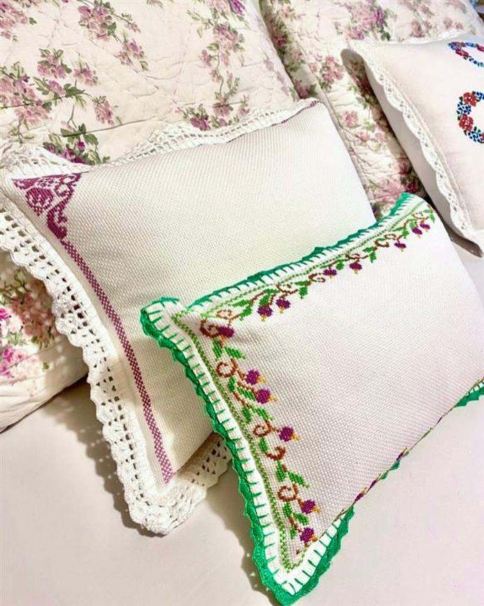 almofada com crochê