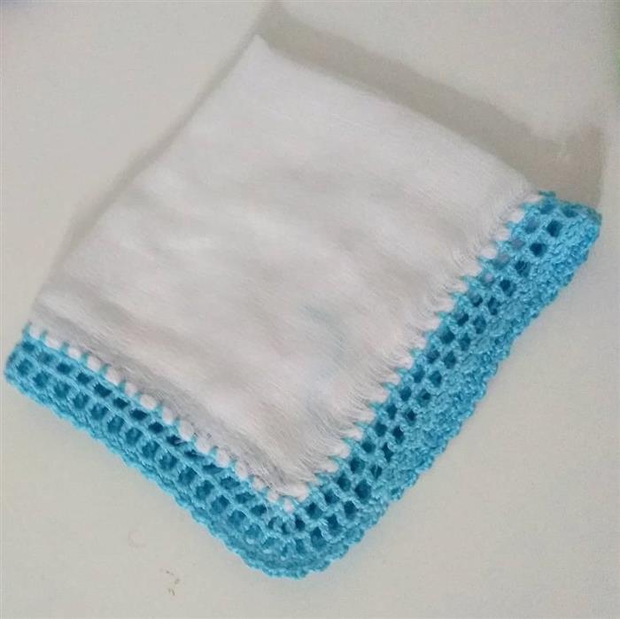 amostra de bico de croche para fralda