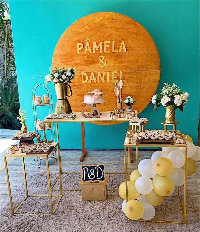 decoração de chá de panela amarelo e branco