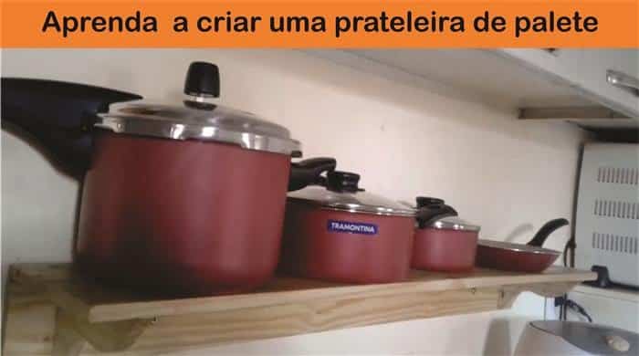 prateleira de palete de madeira