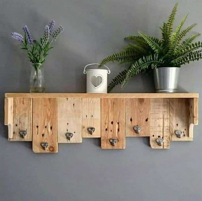 prateleira de pallet para plantas