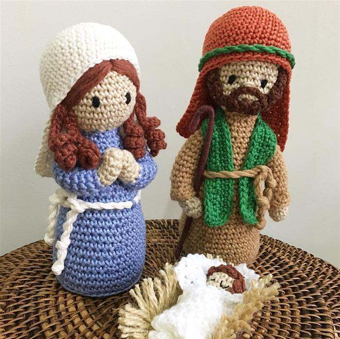 mini presépio de amigurumi