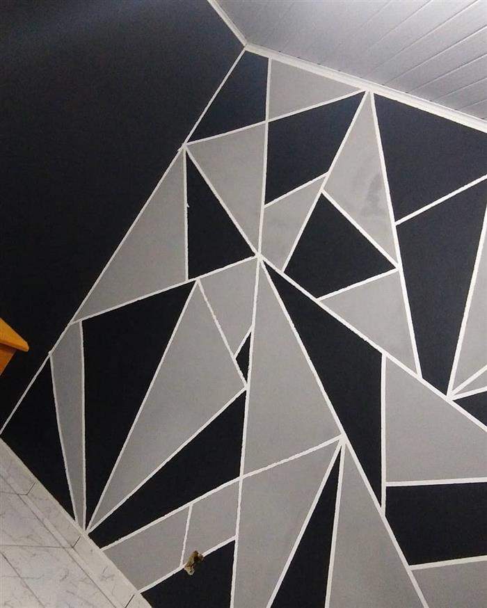 parede pintada com preto e cinza