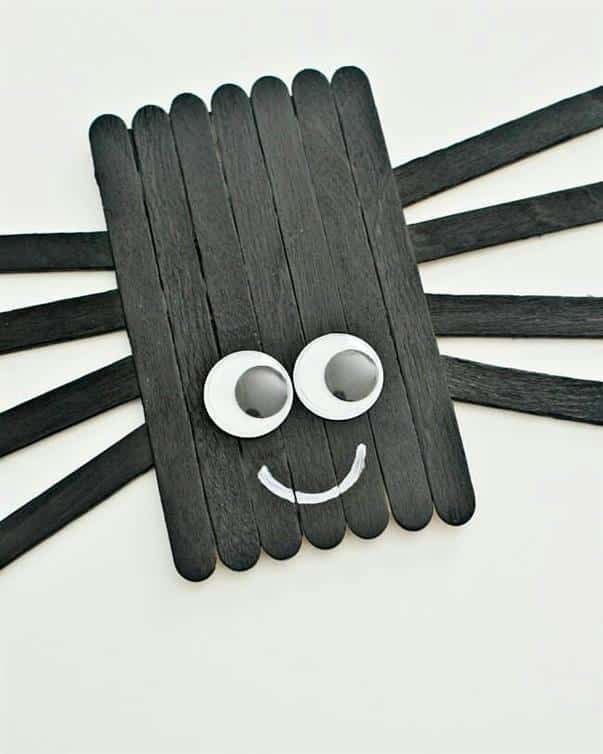 aranha feita com palito