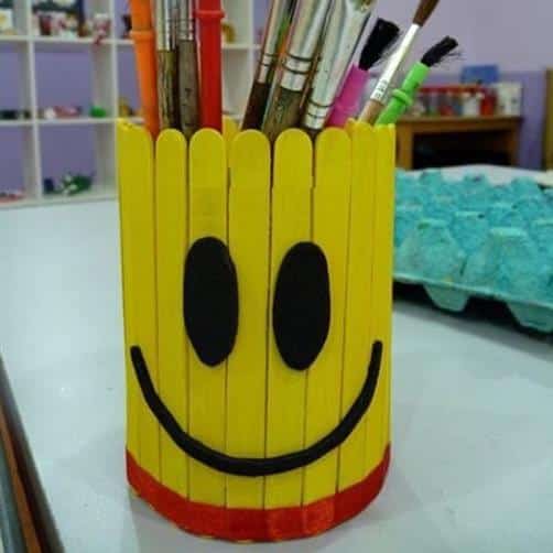 artesanato com palito de picole porta caneta