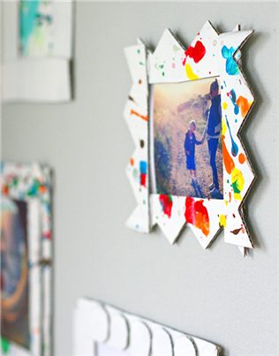 quadro de fotos de papelao
