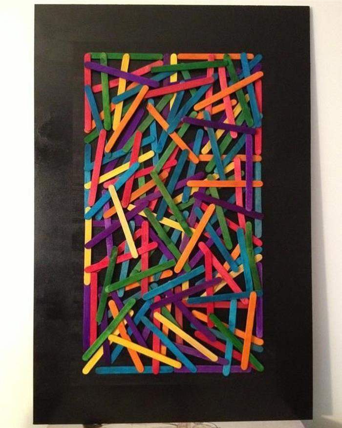 quadro de palitos coloridos