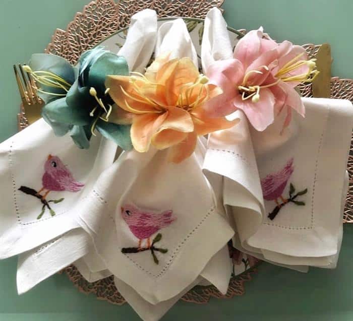 porta guaradanapo com flor de lirios