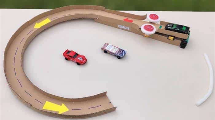 pista de carrinhos para brincar