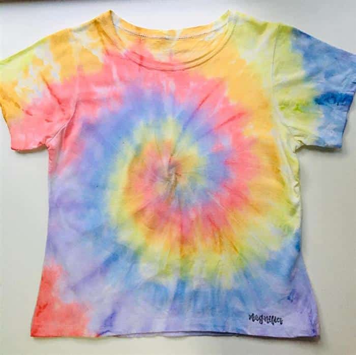 Como fazer camiseta tie dye