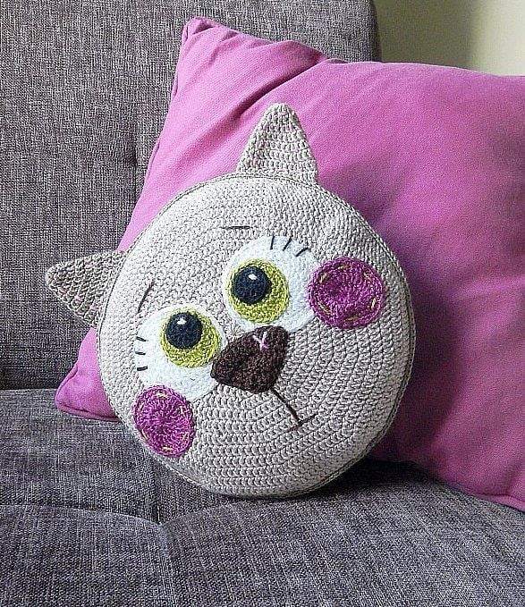 almofada de croche de gato