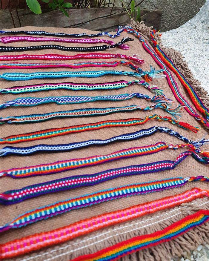 conjunto com pulseiras