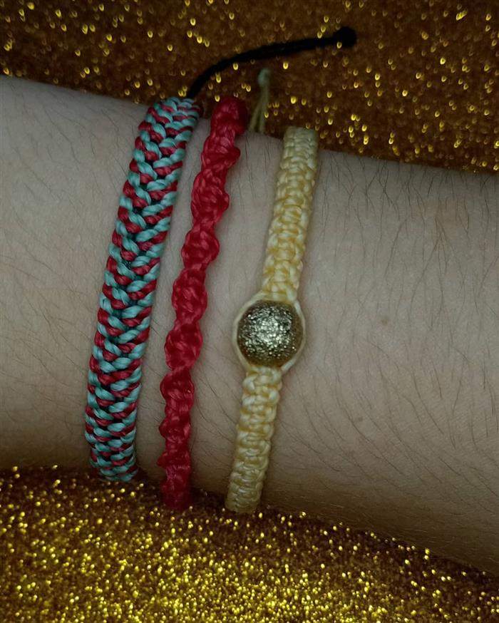 pulseira com linha pontos