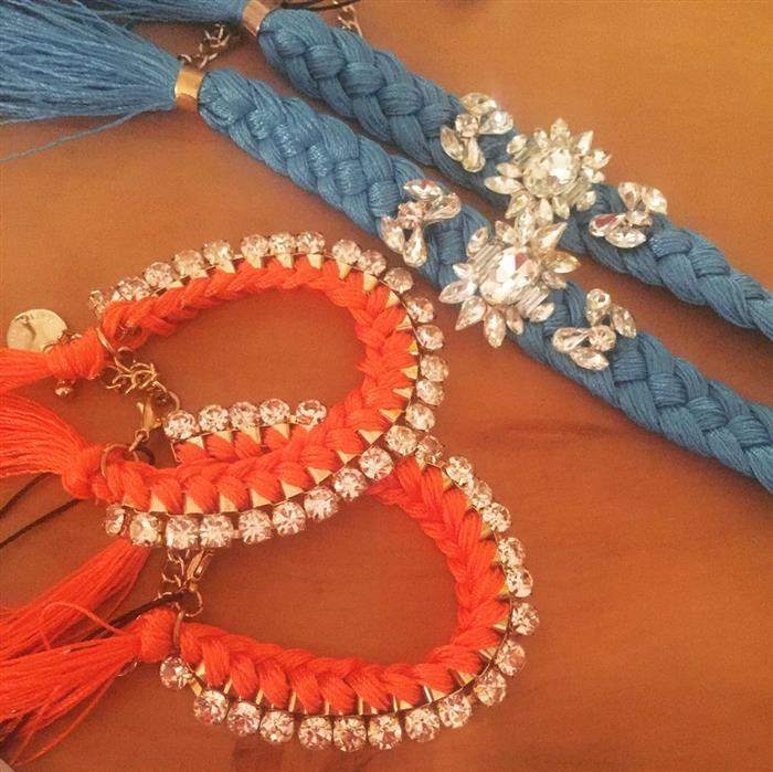pulseira de linha com pedras