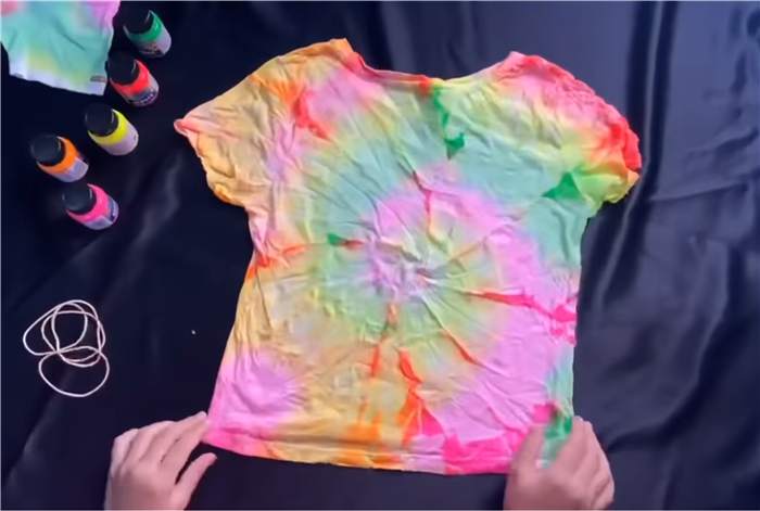 camiseta tie dye